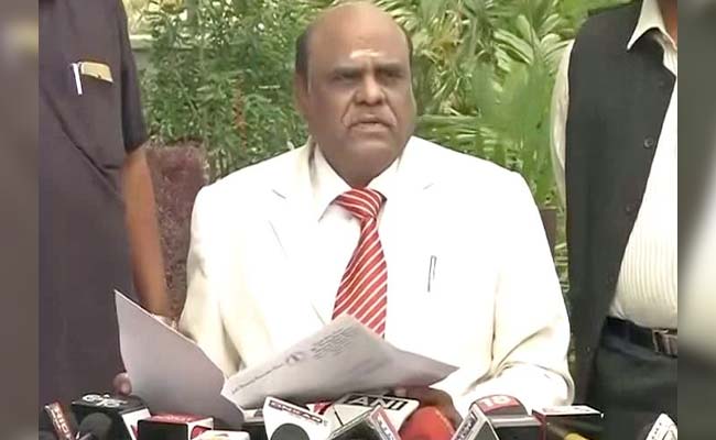arrestwarrantservedtojusticekarnan100policemenreachhishome